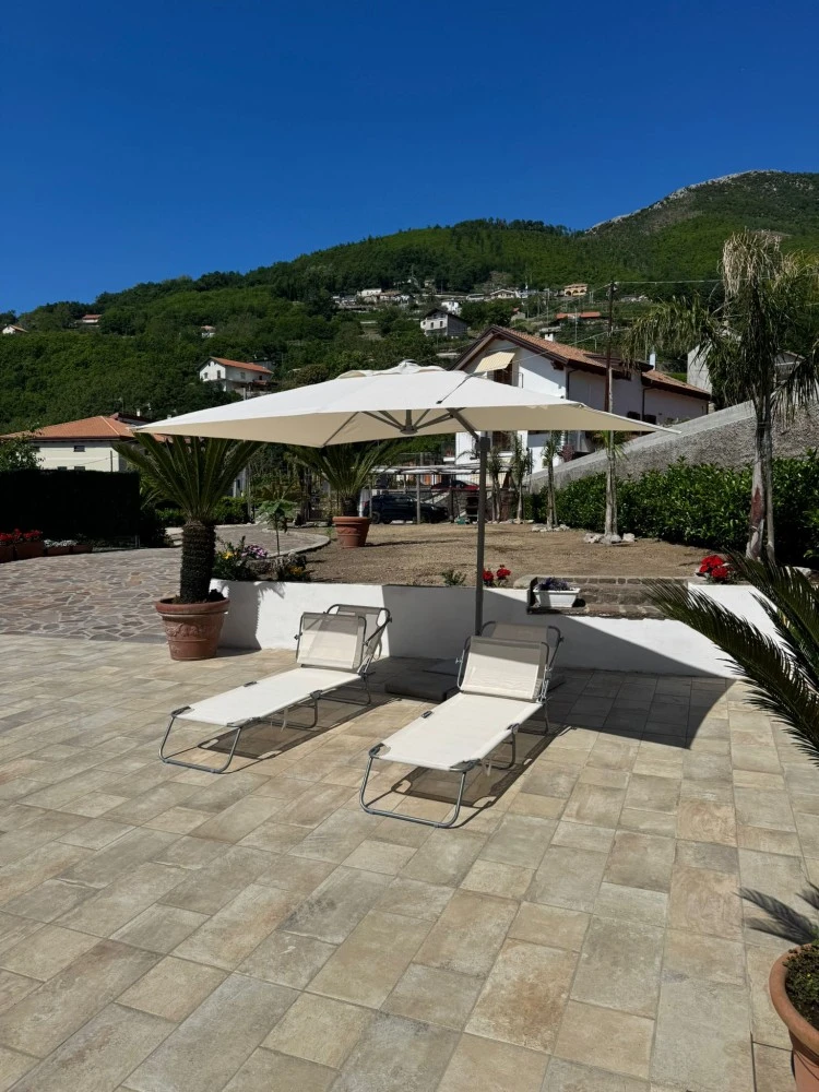 Carlo's Luxury Villa-2