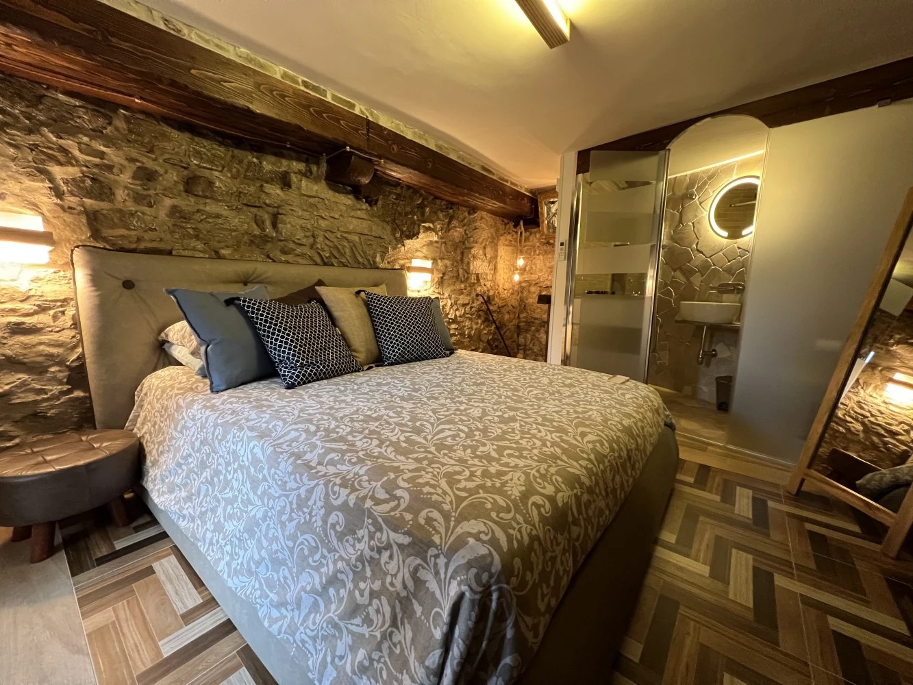 Casa Monaco Luxury Apartment-2