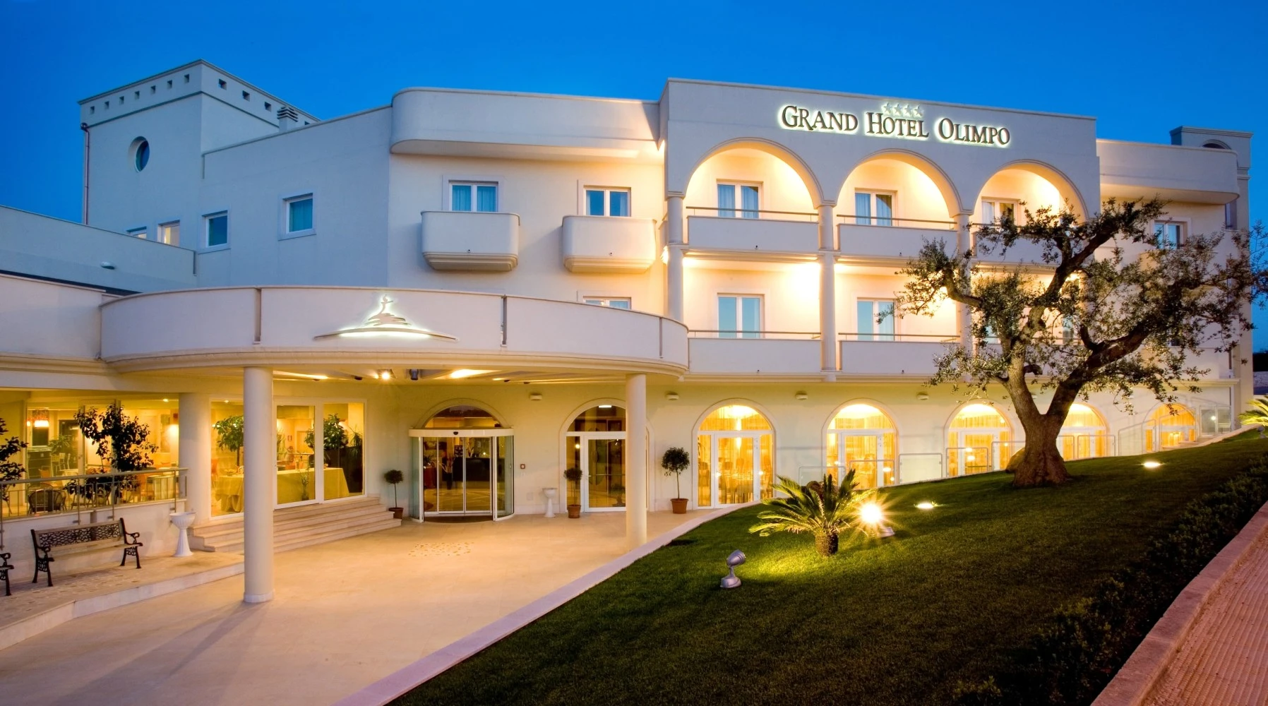 Grand Hotel Olimpo-1