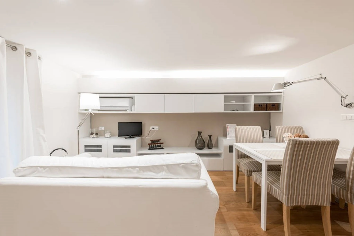 Artist Loft House-3