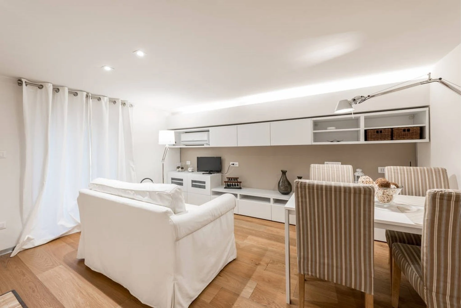 Artist Loft House-4