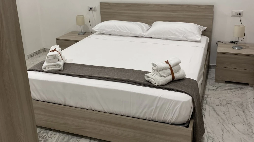 B&b Grey-5