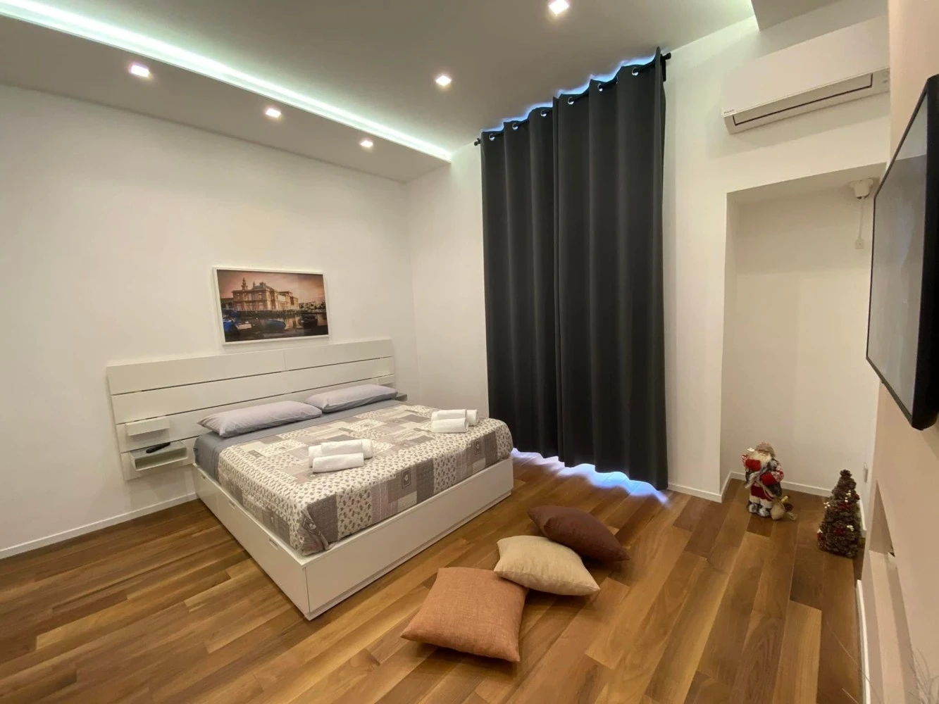 Minimal House Luxury Apartment (la Bomboniera)-1 