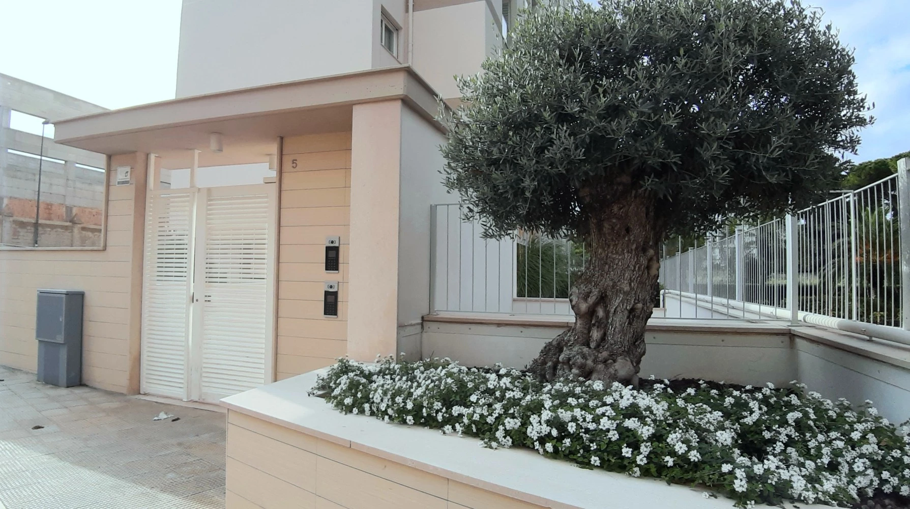 Boulevard Suite-5