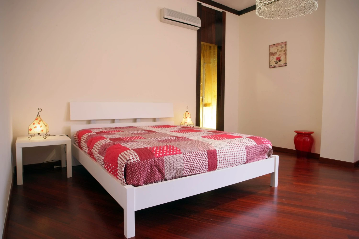 Clorinda's Rooms-3