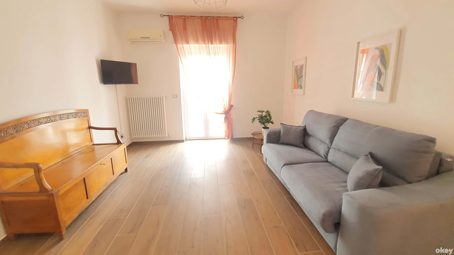 Vintage Charm Apartment-4