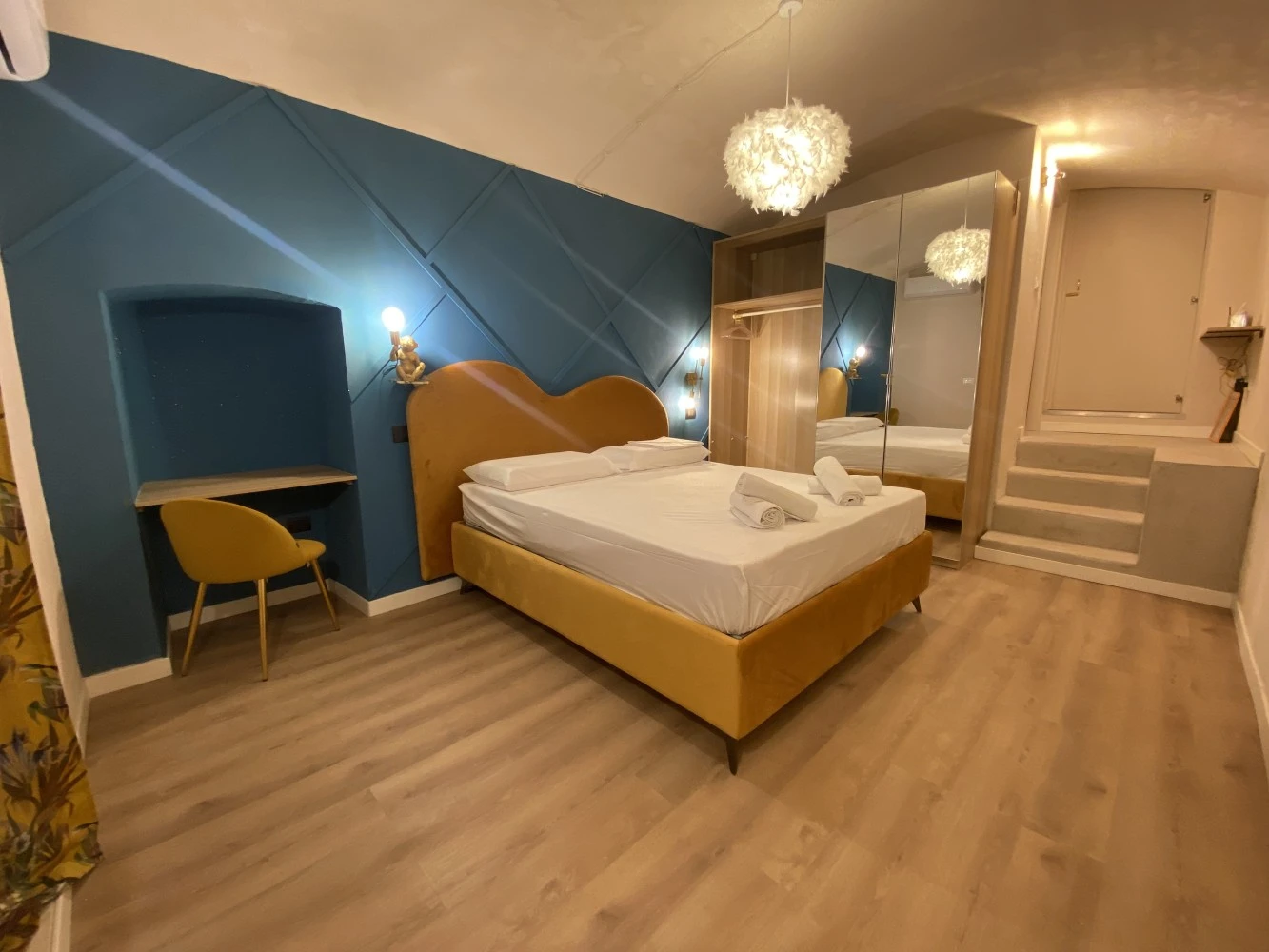 Quiet And Stylish - Bari City Center, Minutes To Station-5