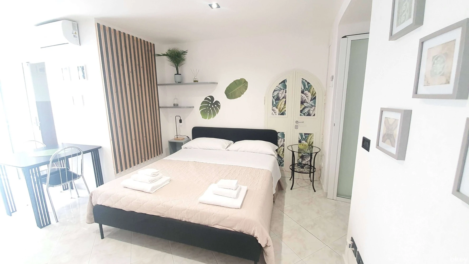 Bari Centro Living Studio-1