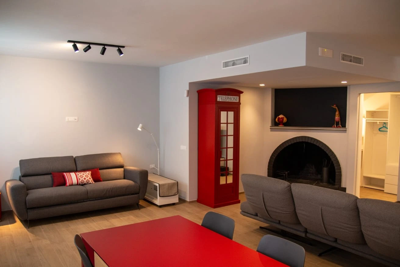 Eli's House-4