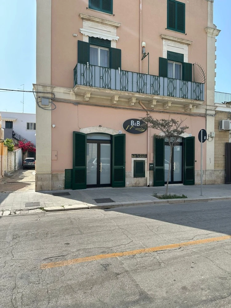 B & B Marea-1