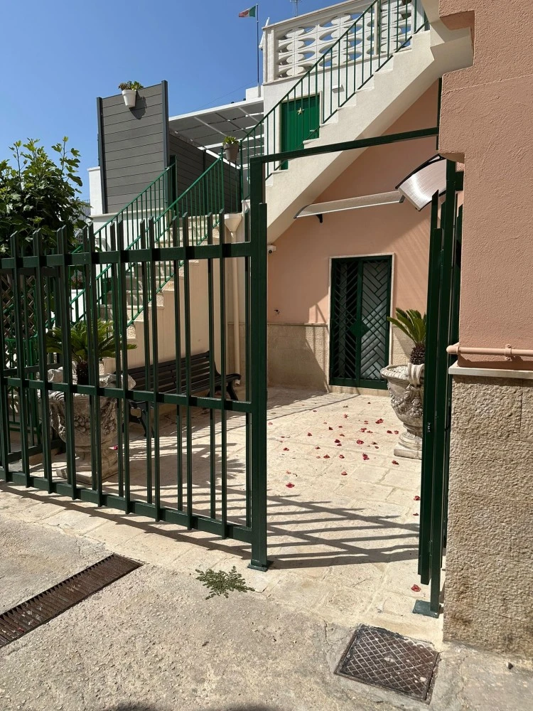 B & B Marea-3