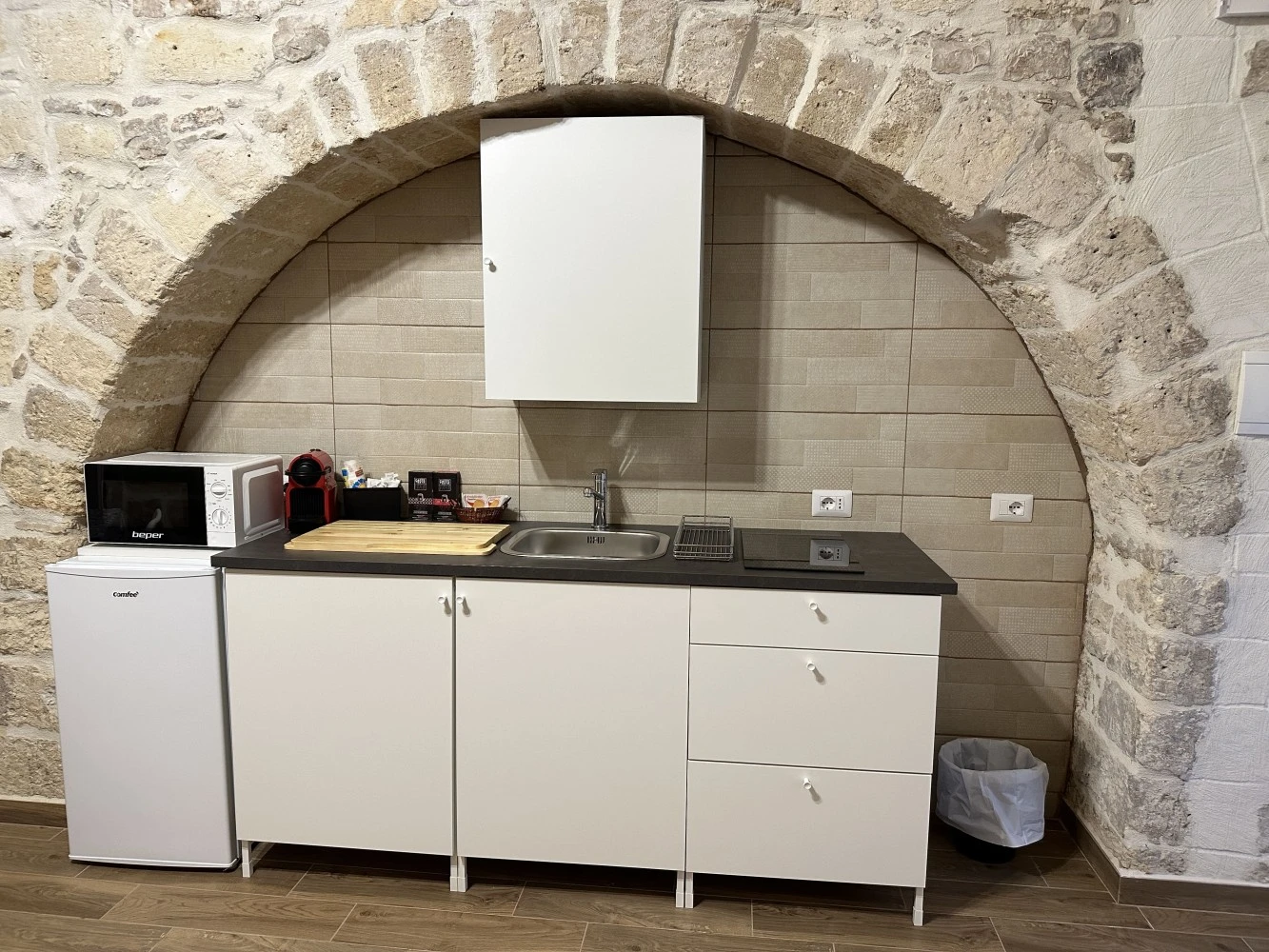 Capretti Guest House-4