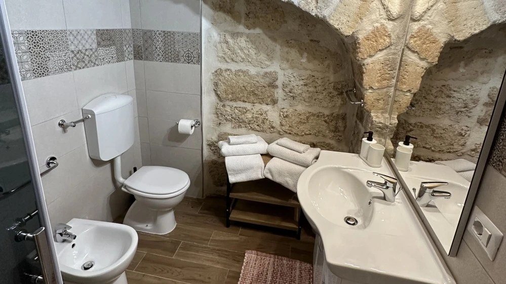 Capretti Guest House-5