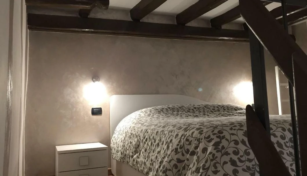 Appartamento D'epoca-1