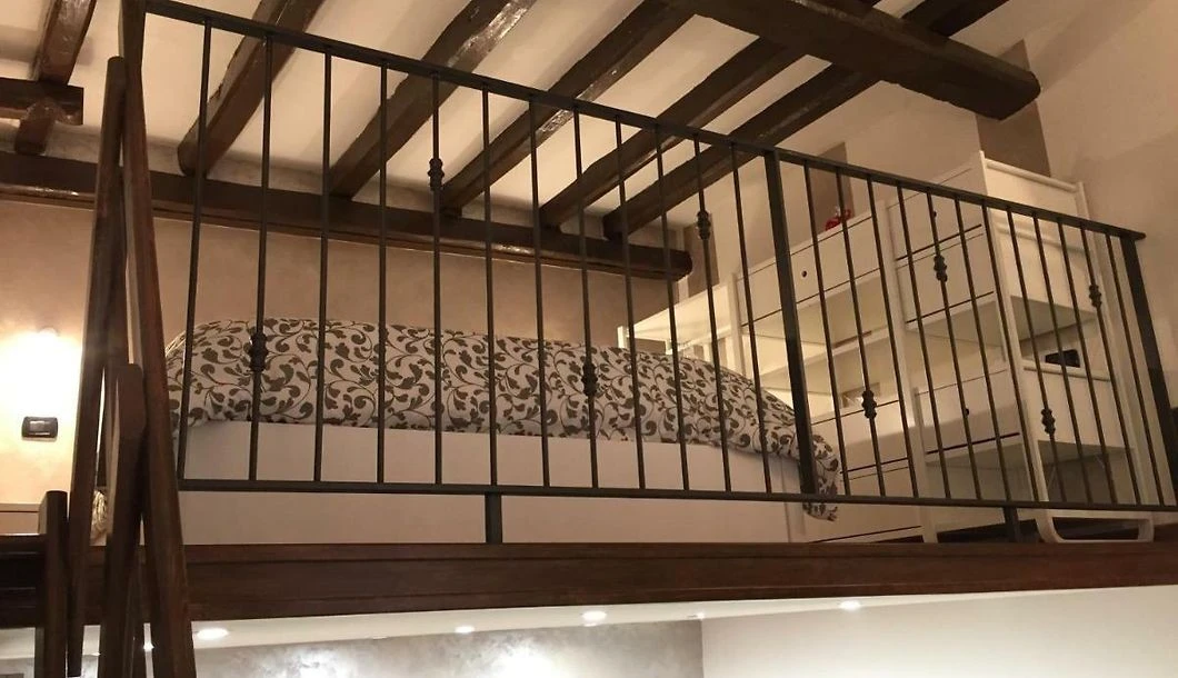 Appartamento D'epoca-2