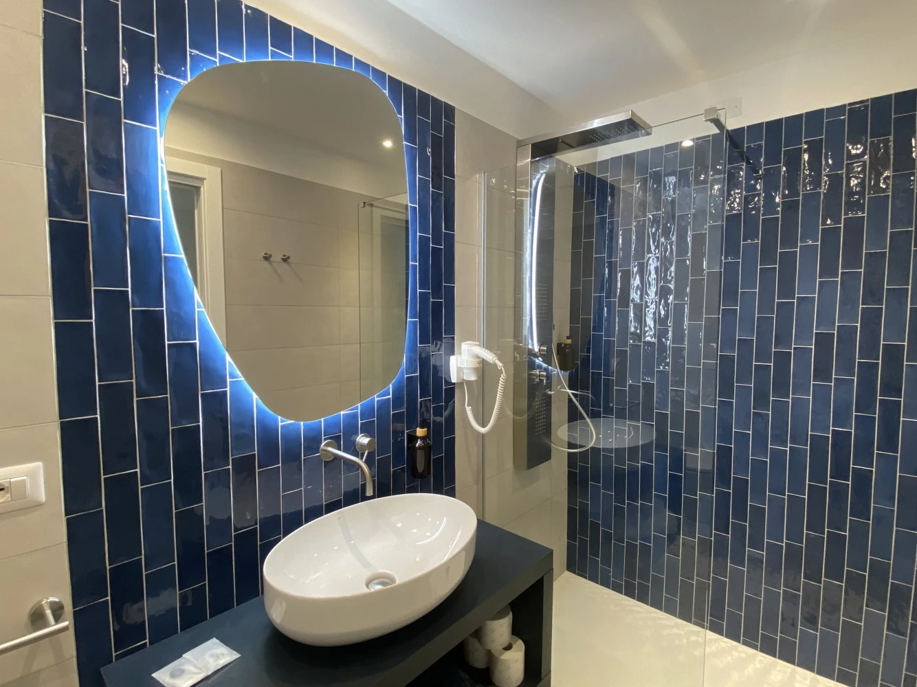 Calanca Rooms-4
