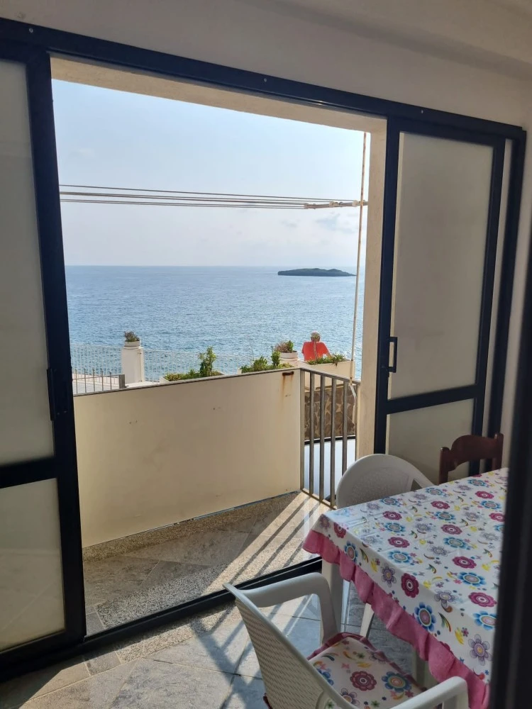 Affittacamere Toriello (appartamento Sul Mare)-3