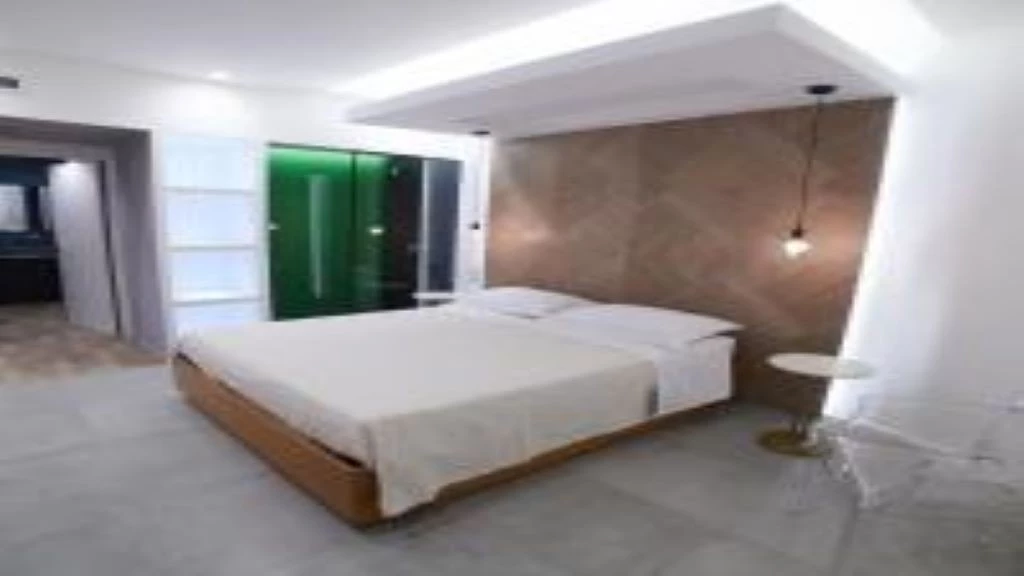 Madi' B&b-1