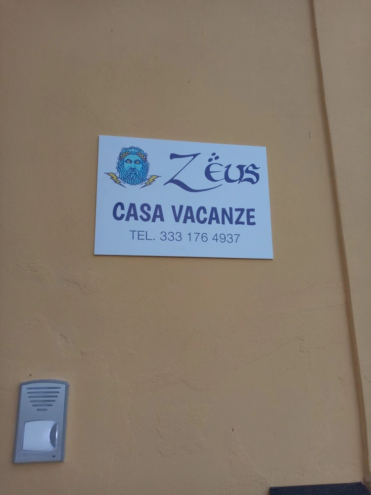 Zeus Casa Vacanze-3