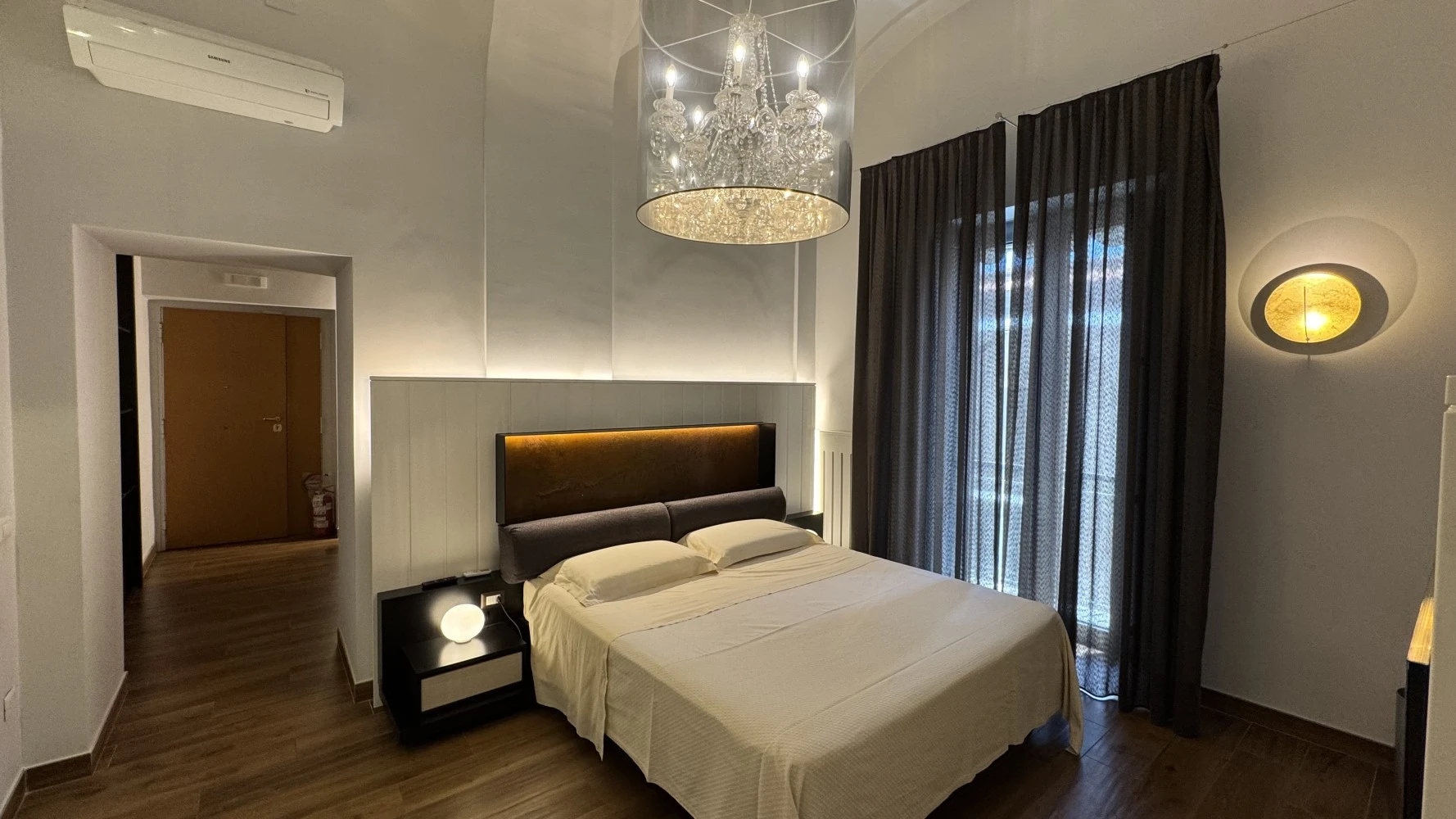 Tropicana Room-2