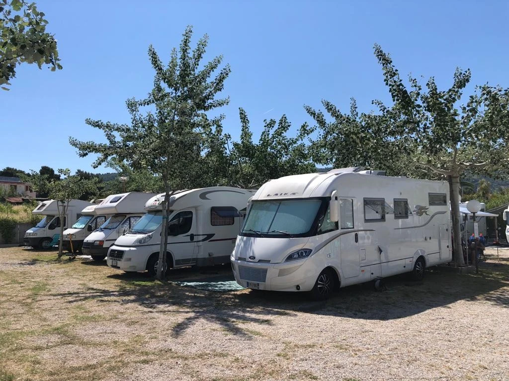 Area Attrezzata Sosta Camper Campo Dei Rocchi-1 