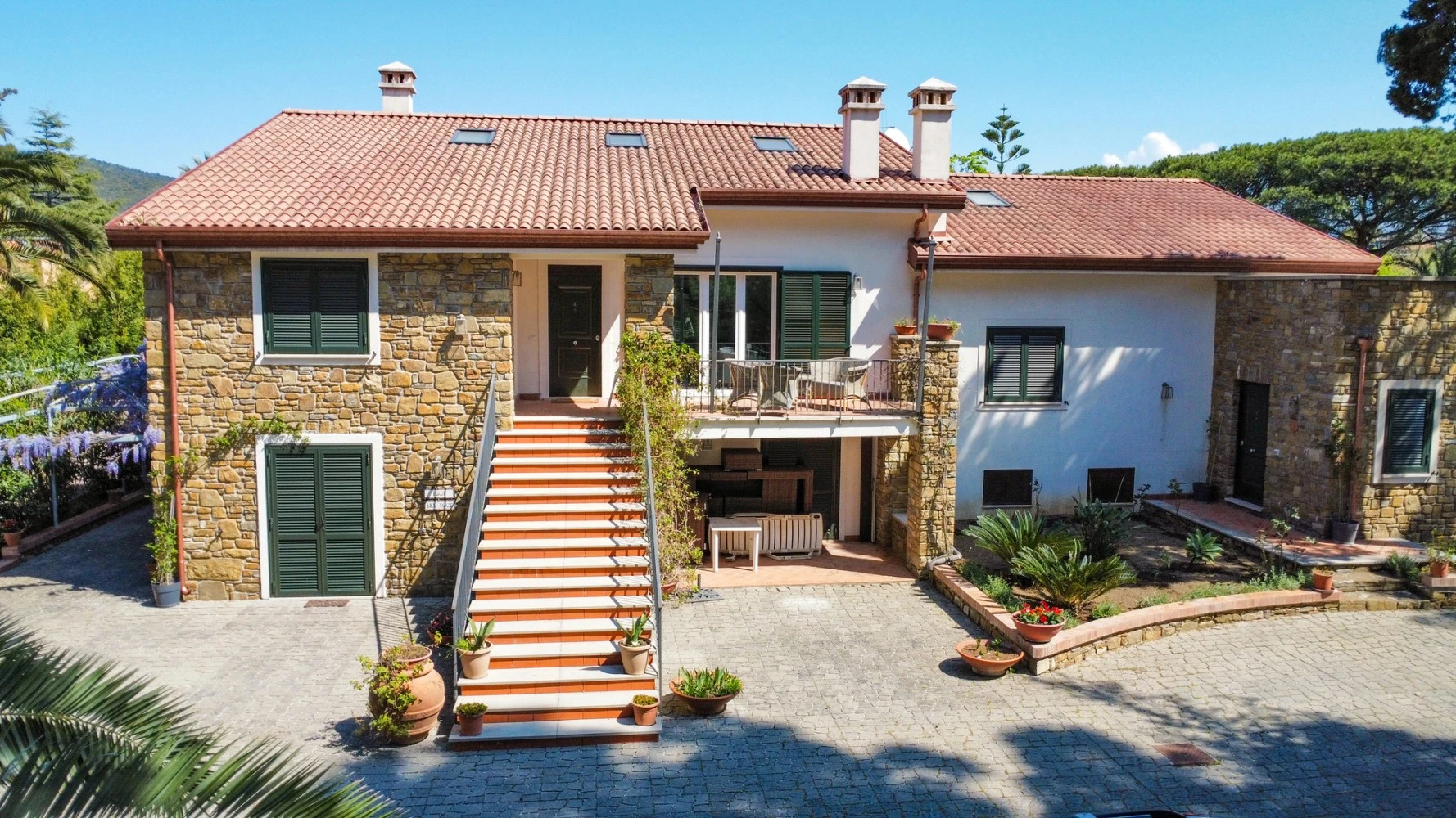Residenza Matarazzo - Appartamenti In Villa - N. 1-2