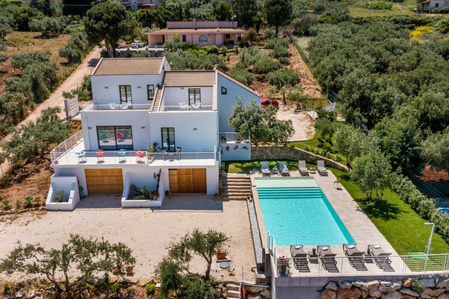 Villa Maria Con Piscina E Vista Mare-1