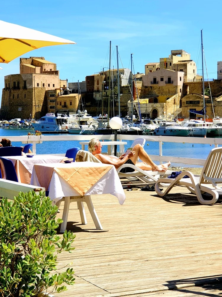 Hotel Cala Marina-2
