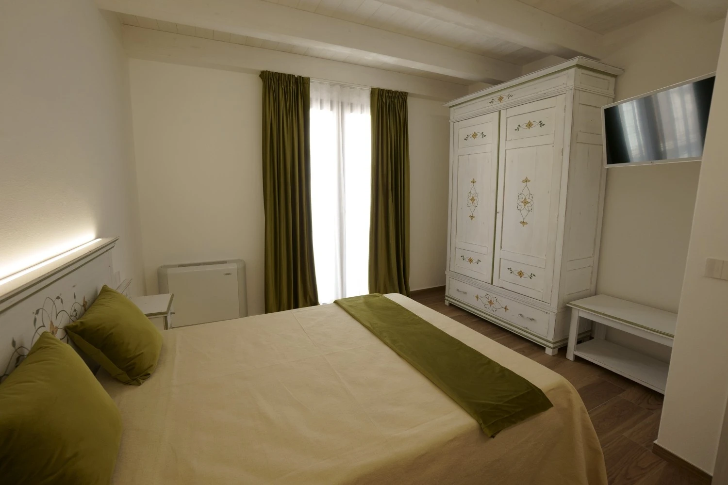 Stabile Holiday Home-5