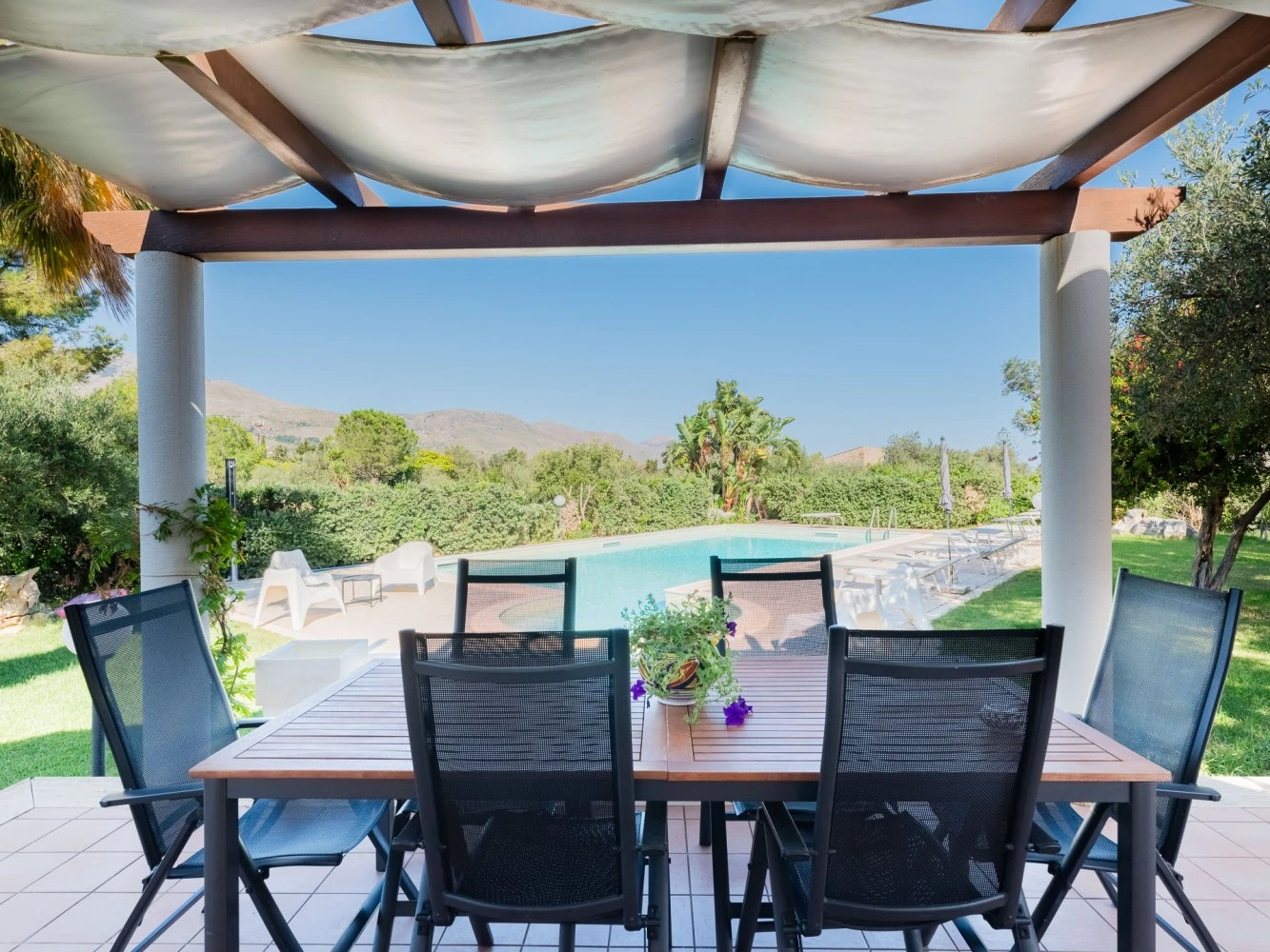 Villa New Charme-1