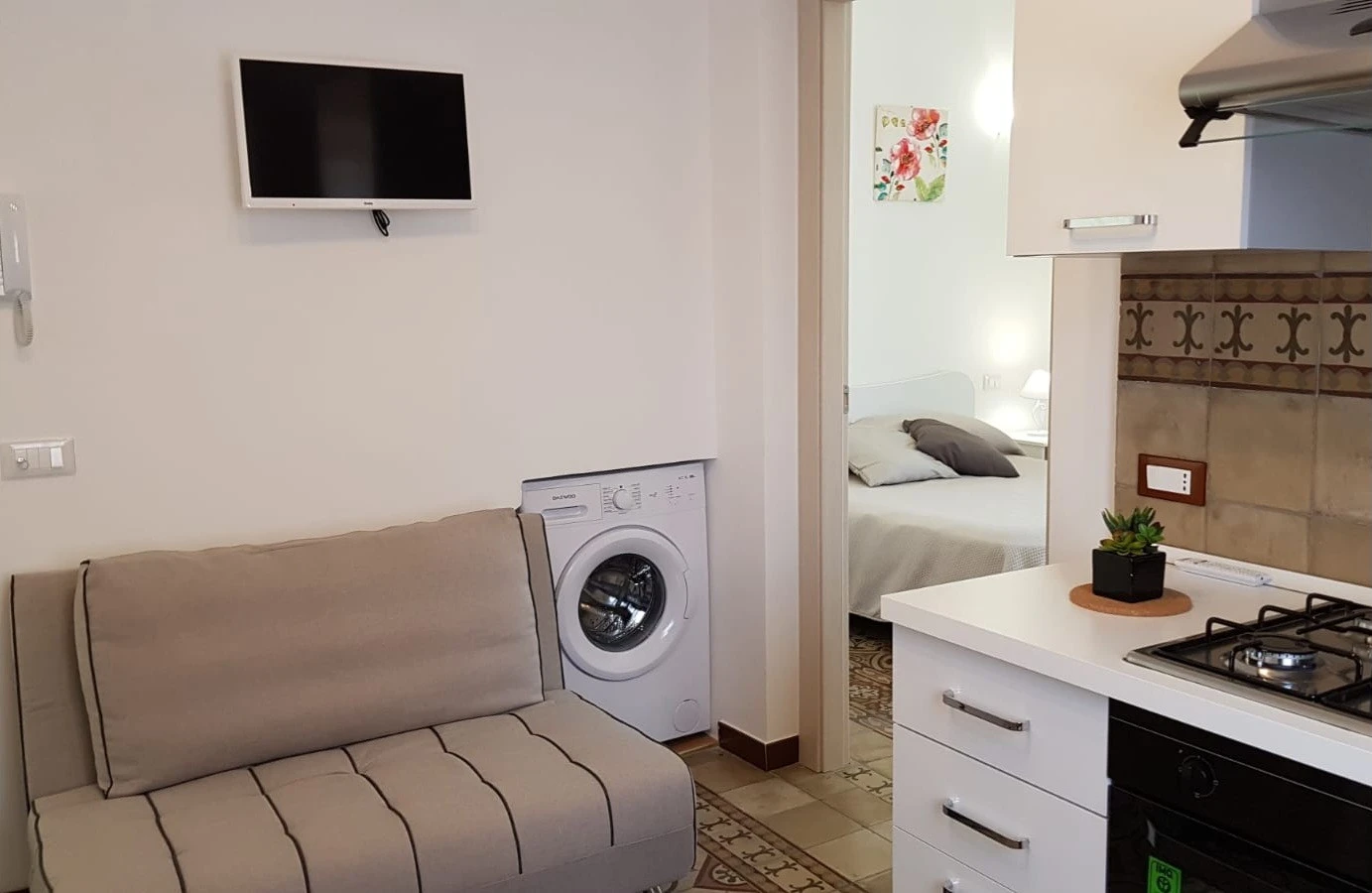De Meo Guest House-5