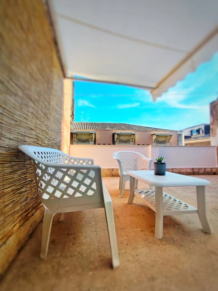 Victoria Home Living-5