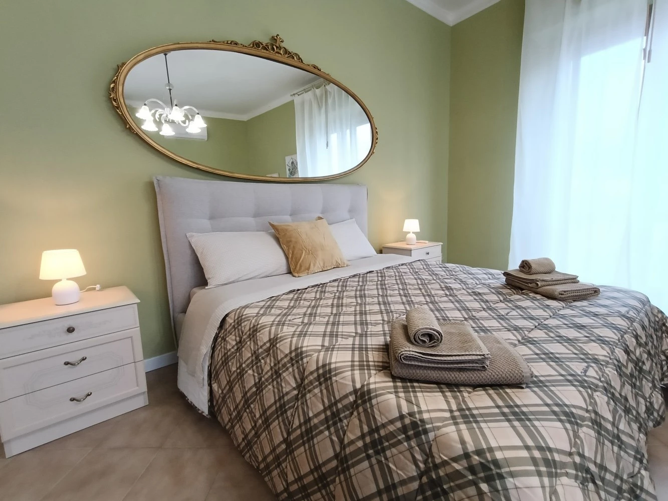 Alis Living Apartment-3