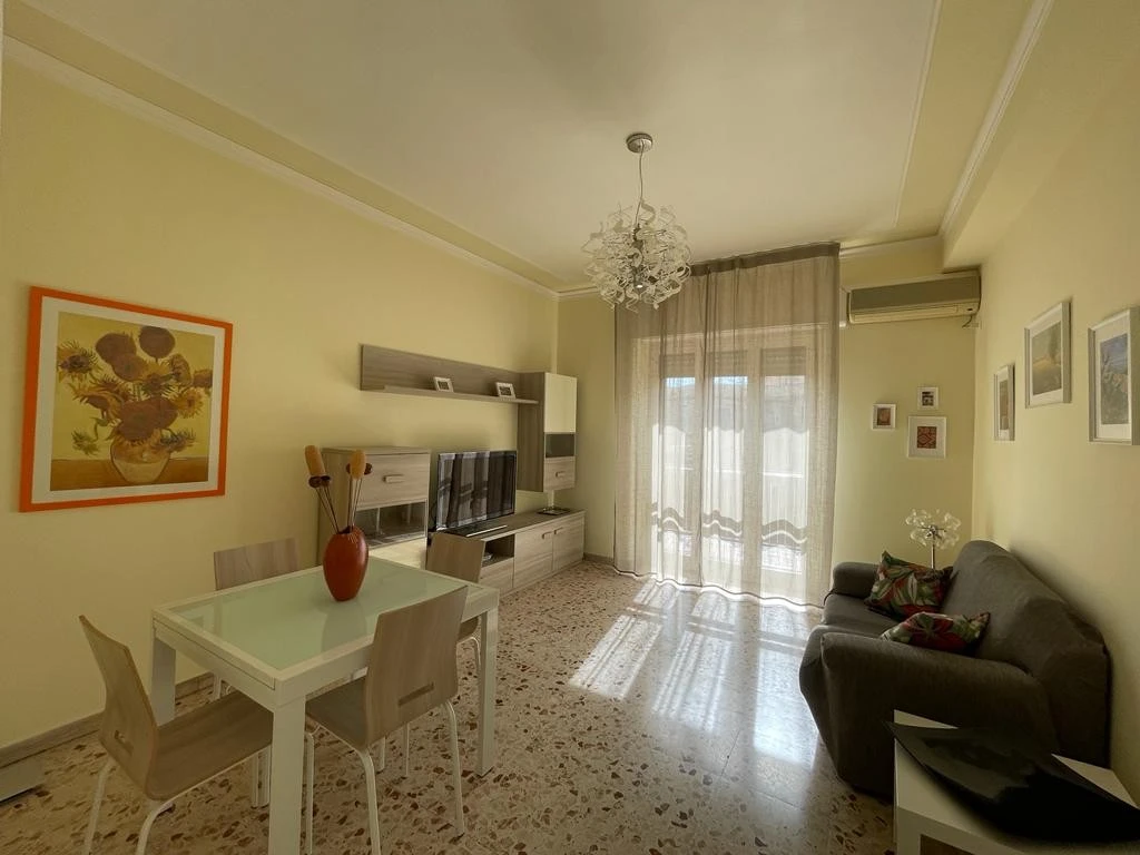 Tra Il Nero E Il Blu-1