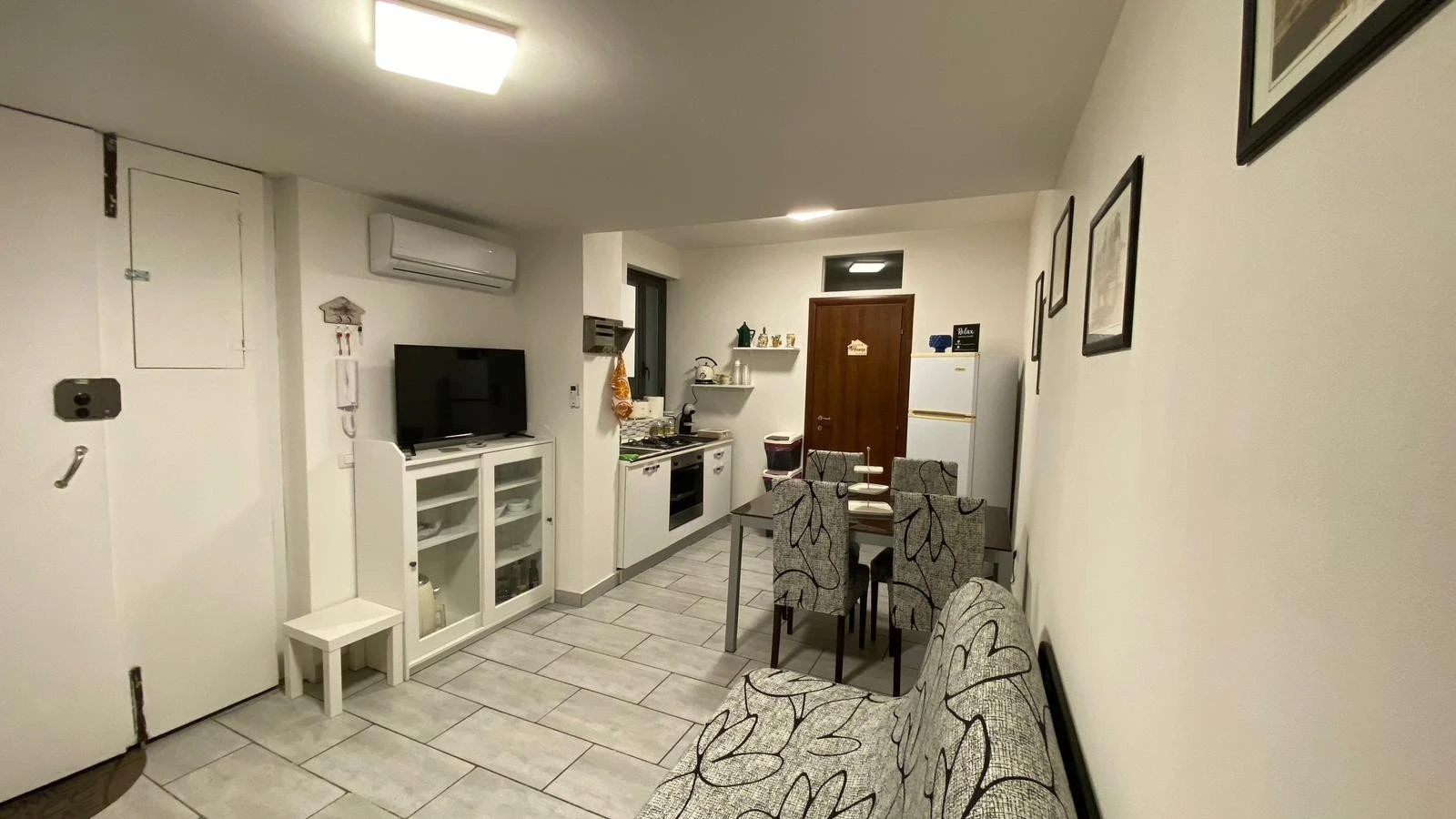 Sweet Home Apartment-2