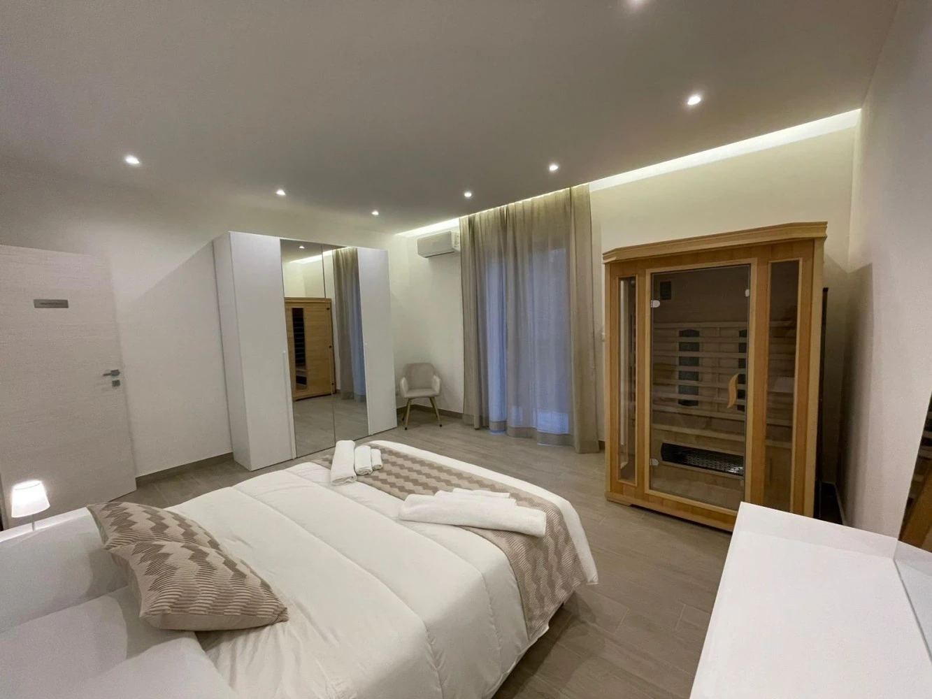 Sauna; Workspace; Domus Retreat, Centro-4