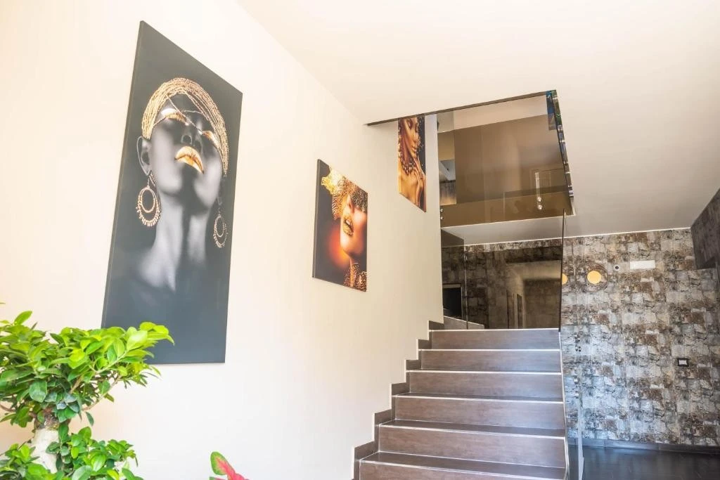 Independence House Holiday / 1-3