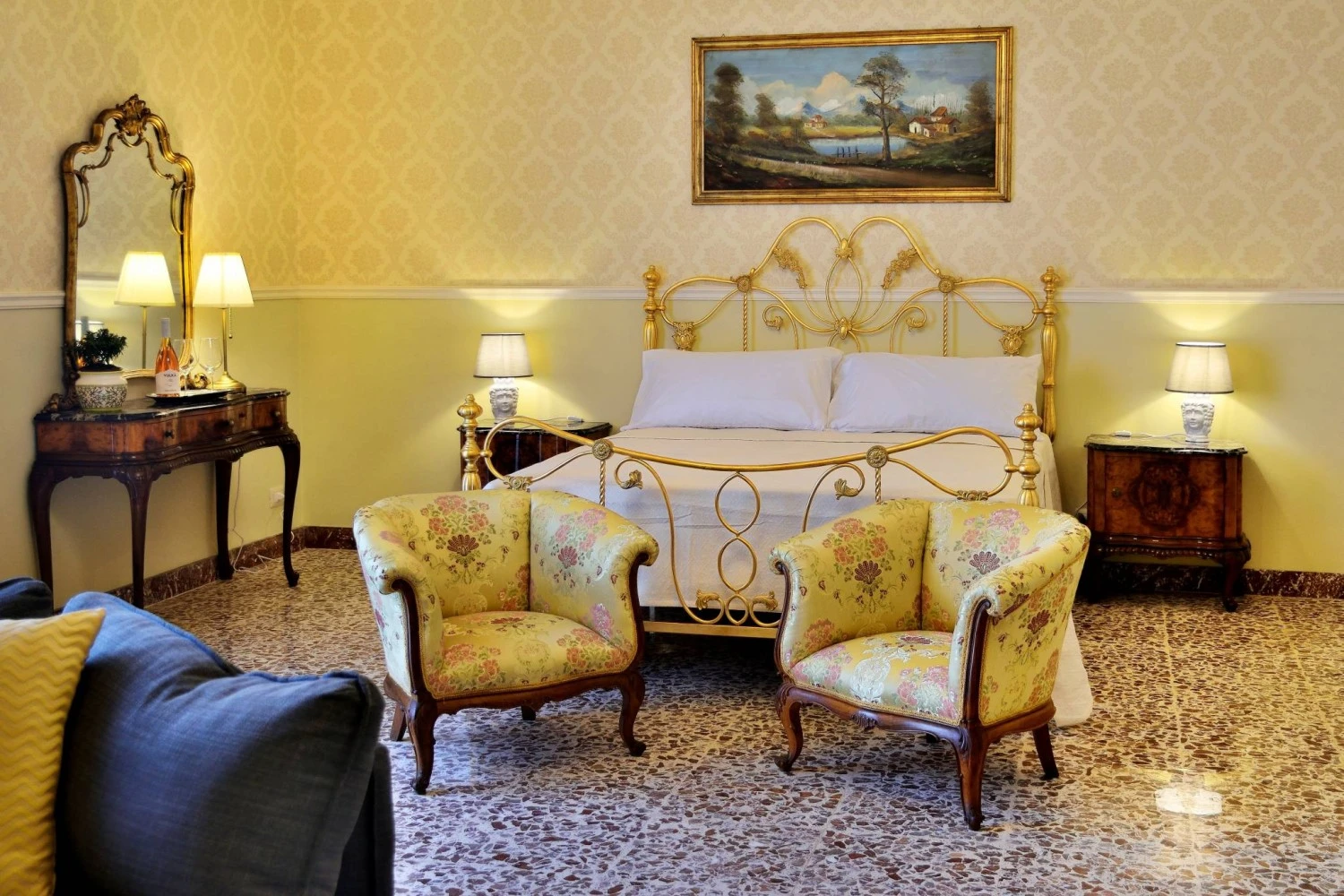 Bellini Inn Deluxe-5