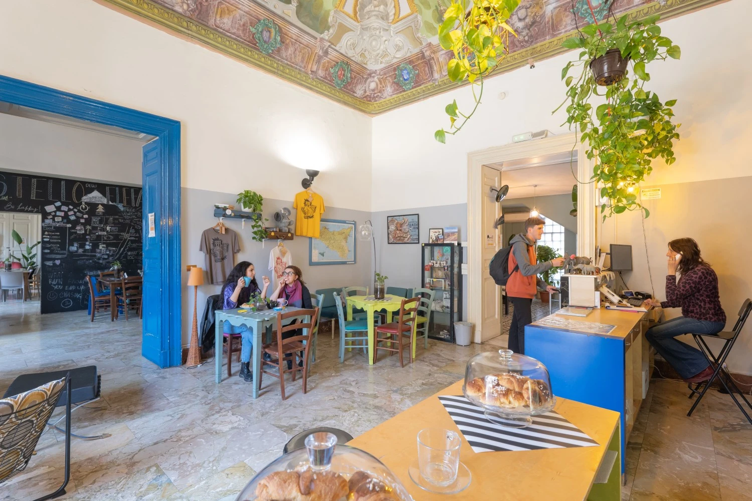 Ostello Degli Elefanti-1