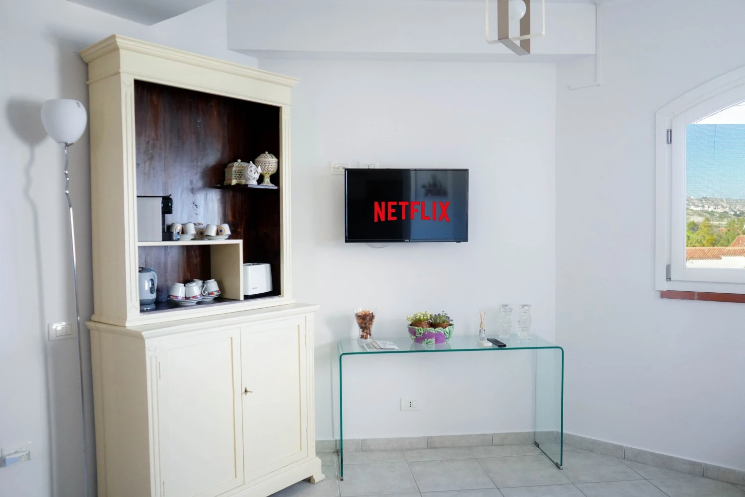 Iside Apartment-4