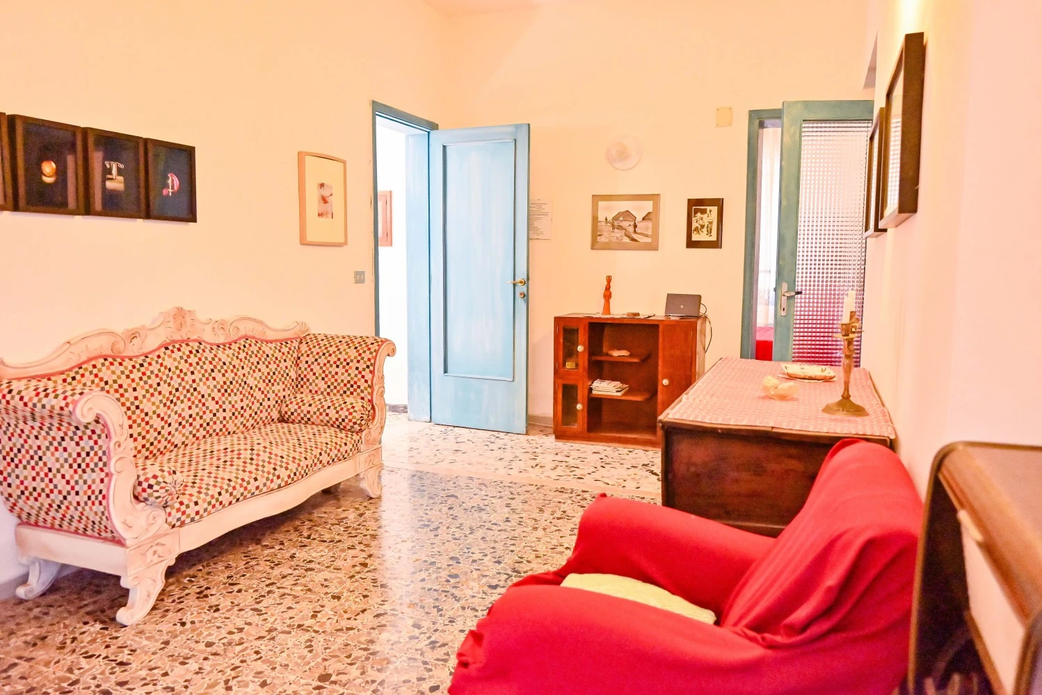 Large Apartment At 50 Mt From The Sea-5