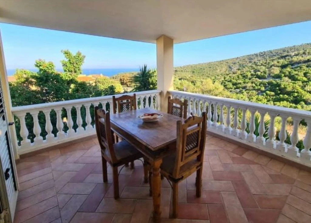 Casa Vista Mare Montagna-3
