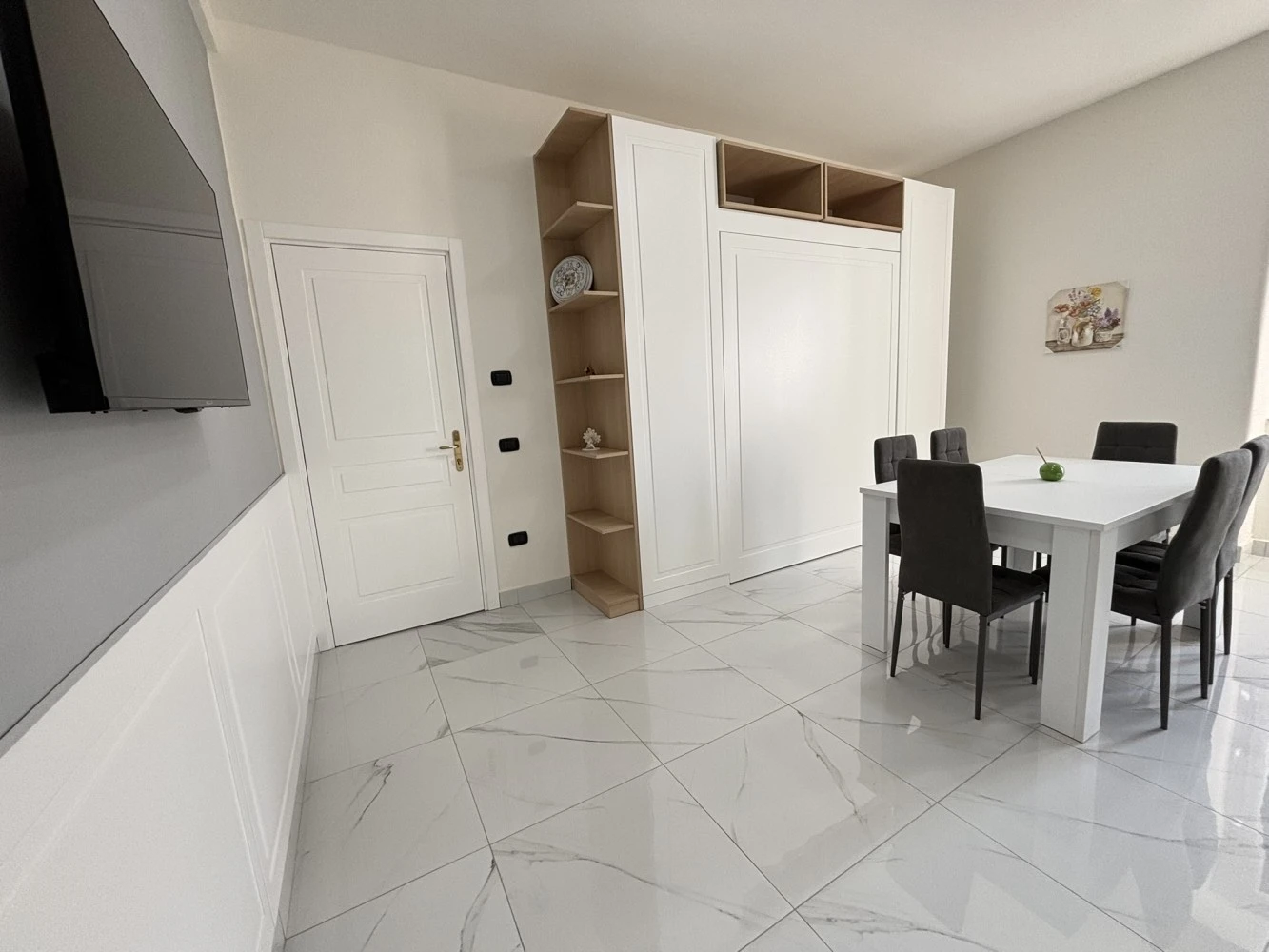 B&b Italia-1