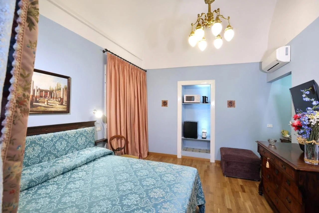 La Casa Dell’archeologo-5
