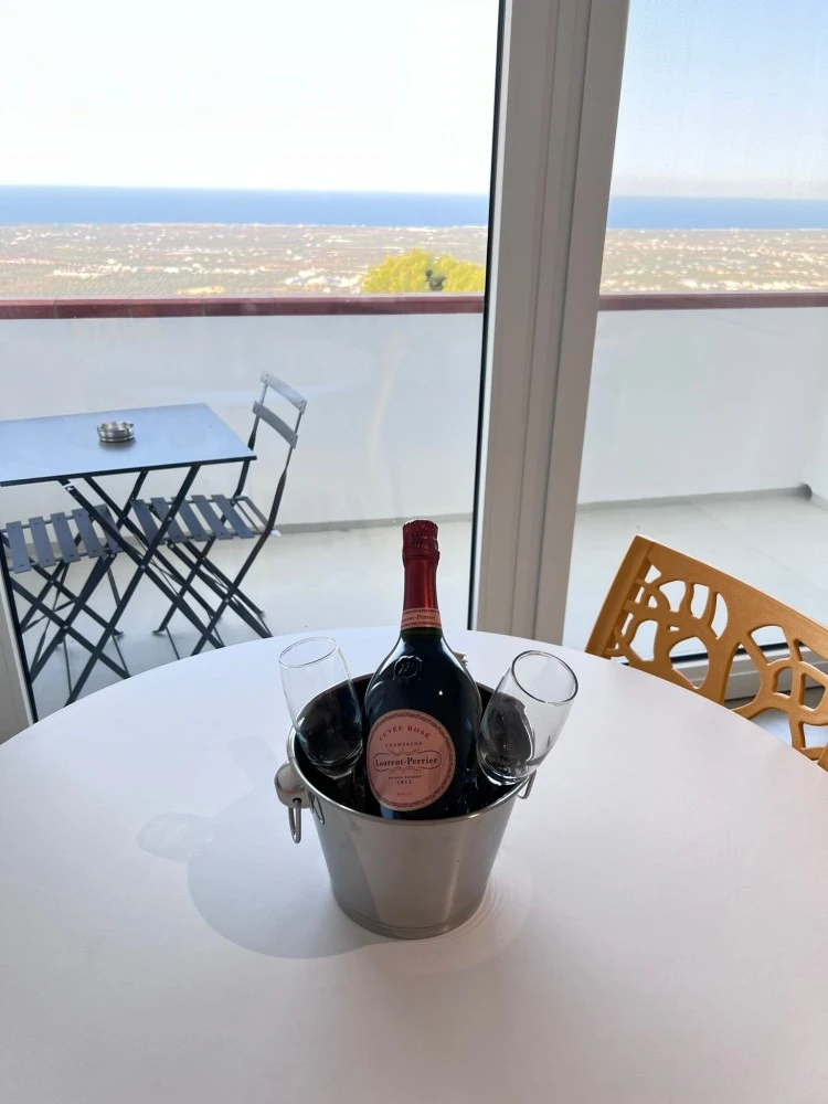 Bella Vista 2-5