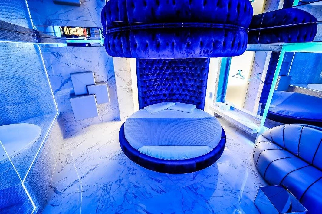 Naucleros Suite-3