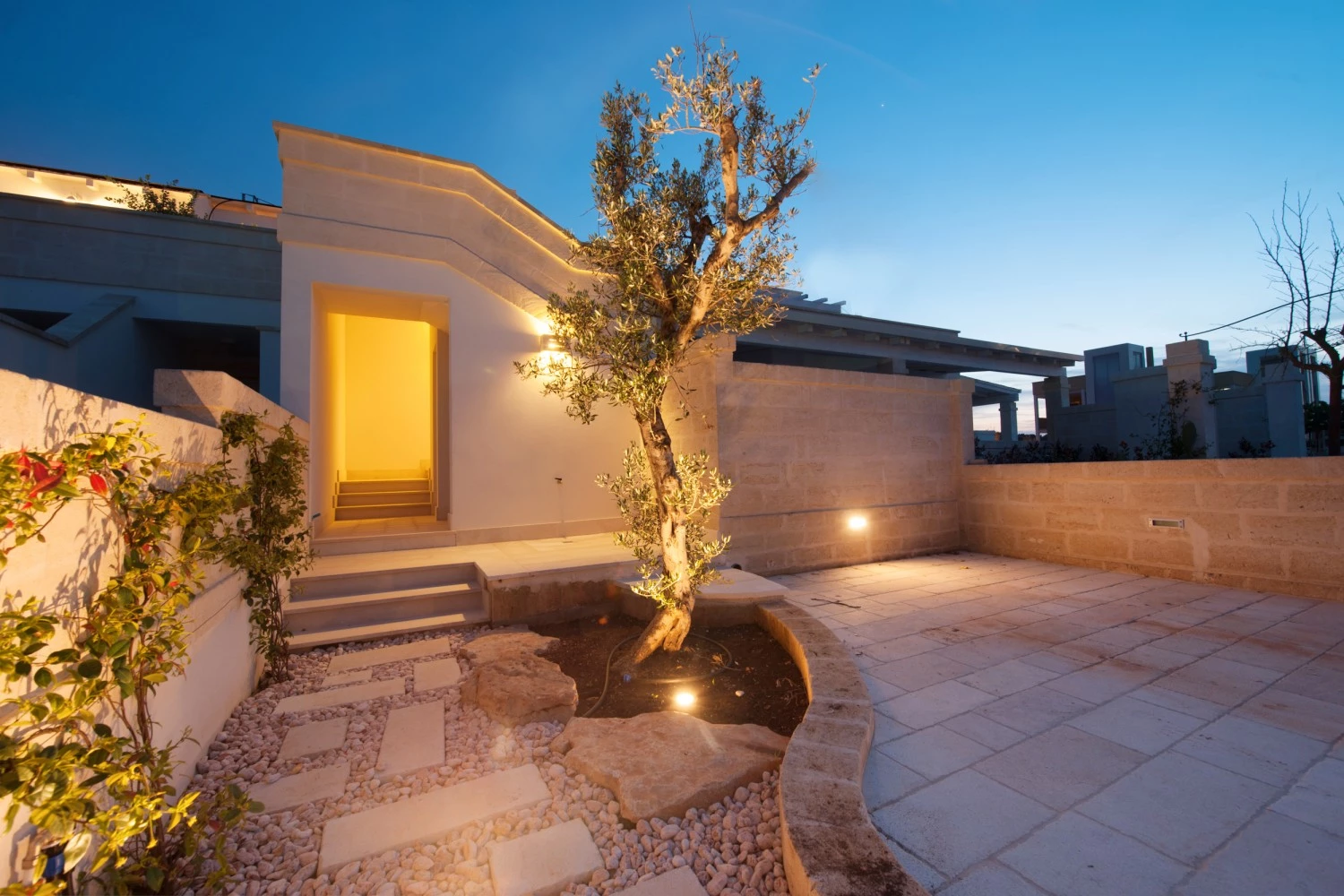 Savelletri Rooftop Gallery House-1