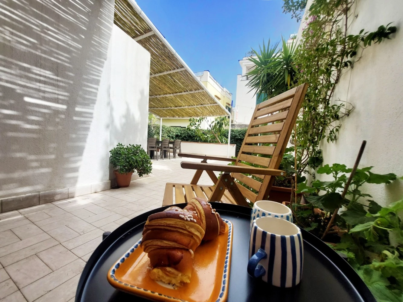 Forio Family Home-4