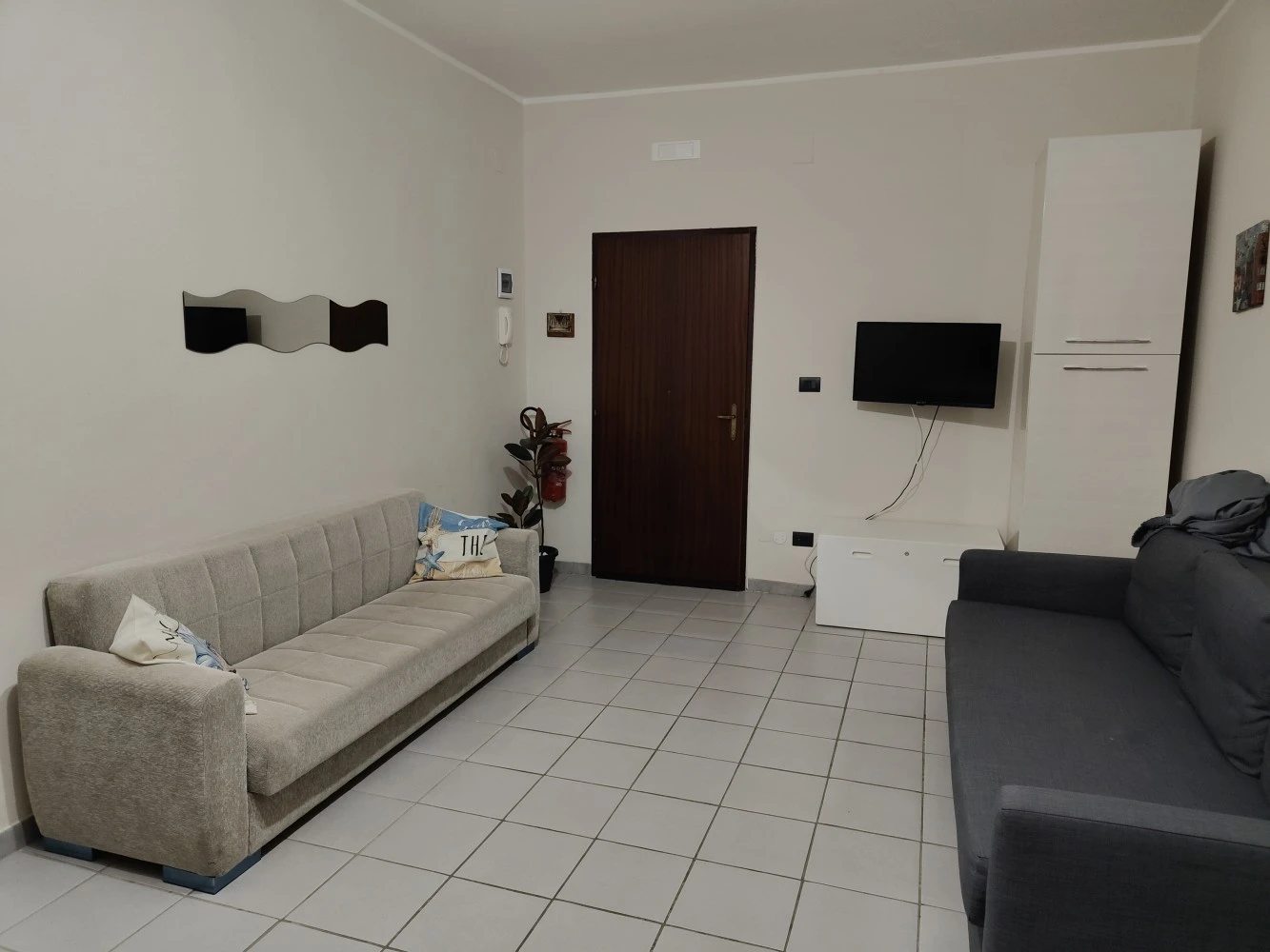 Damm House-4