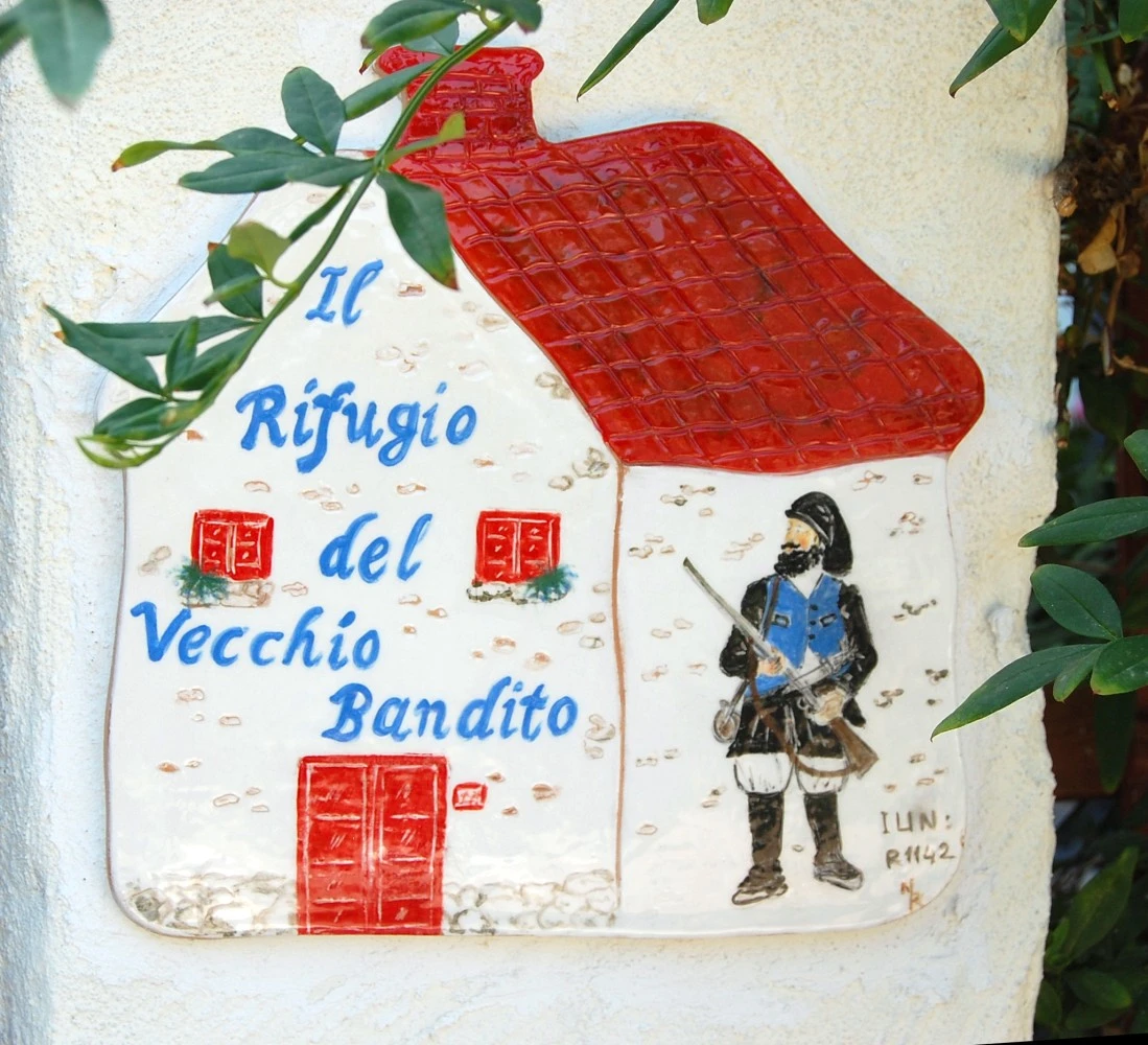 Il Rifugio Del Vecchio Bandito-1